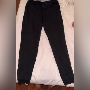 Alo yoga black sweatpants (medium)
